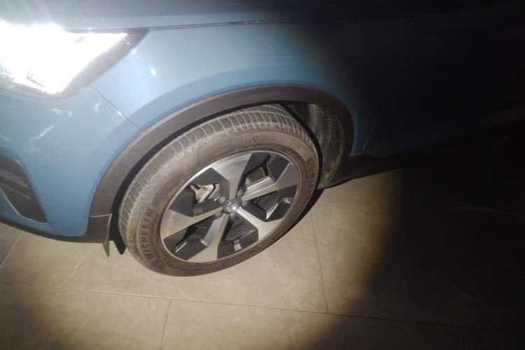 Used Volvo XC40 2023 B4 4x4 Smart Luxury Edition