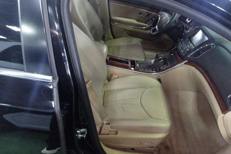 Used Roewe 950 2015 2.0T Luxury Executive Edition