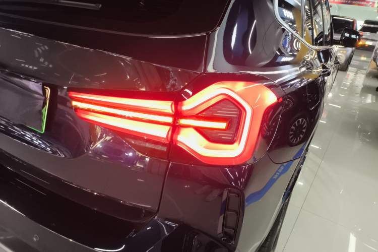 Used BMW iX3 2022 Leading Model
