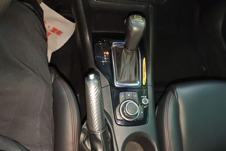 Used Mazda Mazda 3 Axela 2016 Sedan 1.5L Automatic Luxury Model
