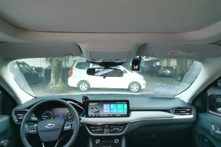 Used Ford Escape 2020 EcoBoost 245 Two-Wheel-Drive Titanium Edition
