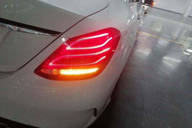 Used Mercedes-Benz C-Class 2017 Restyled C 180 L Fashion Edition Sport Version