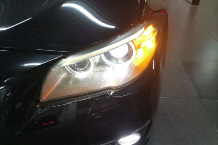 Used BMW 5 Series 2014 525Li Luxury Design Package
