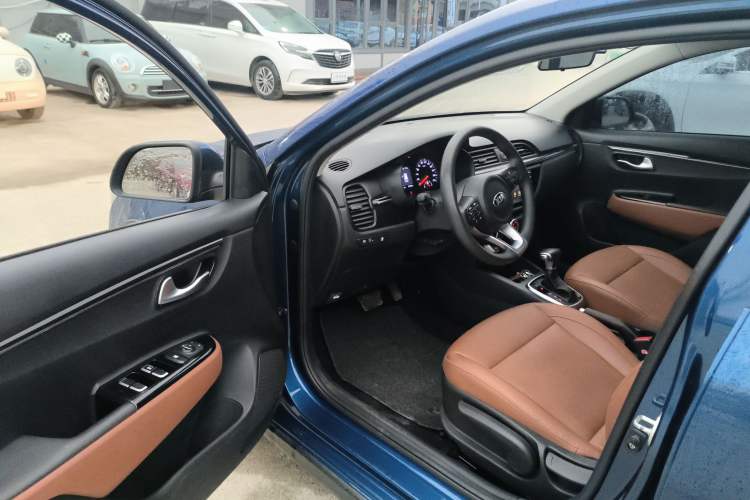 Used Kia KX Cross 2017 1.4L AT GLS