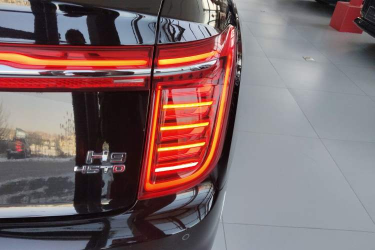 Used Hongqi H9 2020 2.0T Smart Connect Flagship Edition
