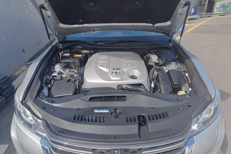 Used Toyota Crown 2015 2.5L Smart Edition
