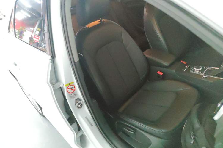 Used Audi A3 2019 Limousine 35 TFSI Fashion Edition China V standard
