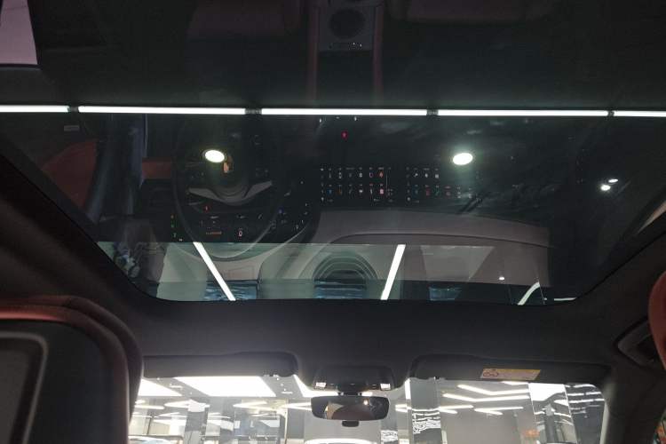 Used Porsche Taycan 2022-Year Updated Taycan
