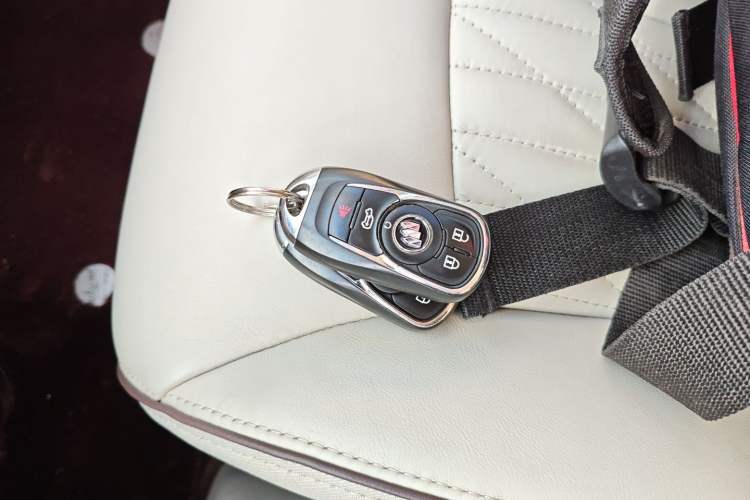 Used Buick GL8 2022 Land Business Class 652T Luxury Model
