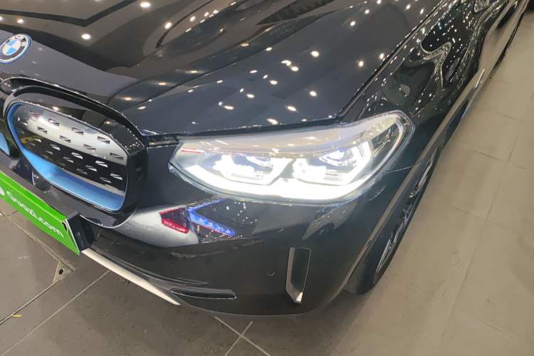 Used BMW iX3 2021 Updated Leading Edition
