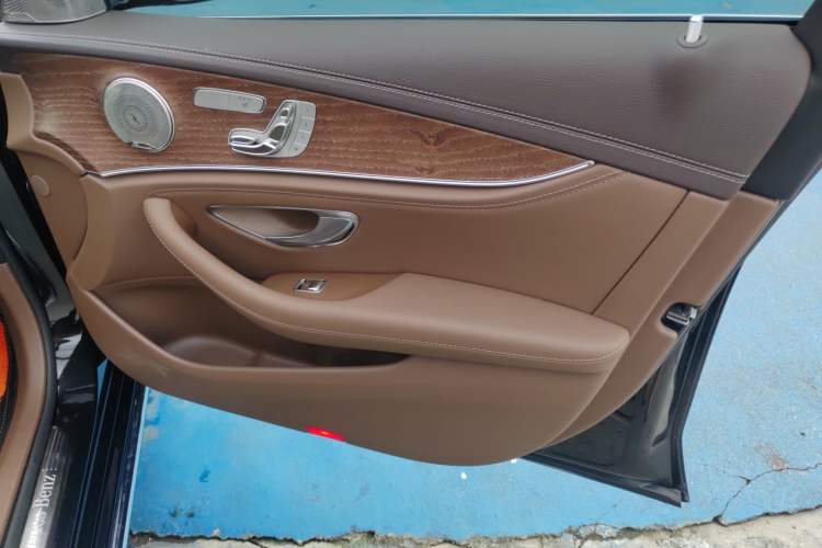 Used Mercedes-Benz E-Class 2019 E 300 L Luxury Model
