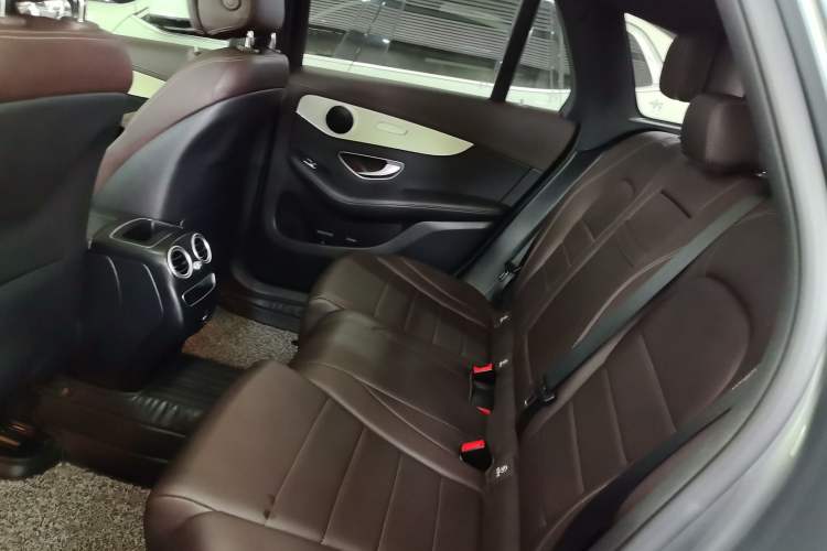 Used Mercedes-Benz GLC 2021 GLC 260 L 4MATIC Dynamic Edition
