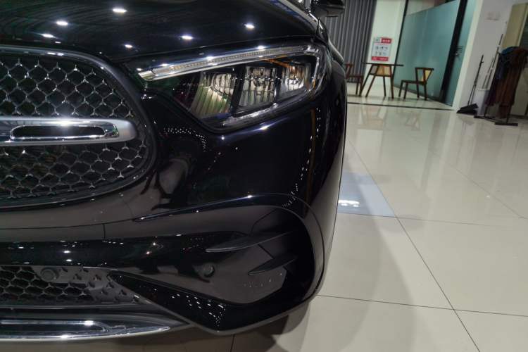 Used Mercedes-Benz GLC 2024 Refreshed GLC 300 L 4MATIC Dynamic Version 5 Seats
