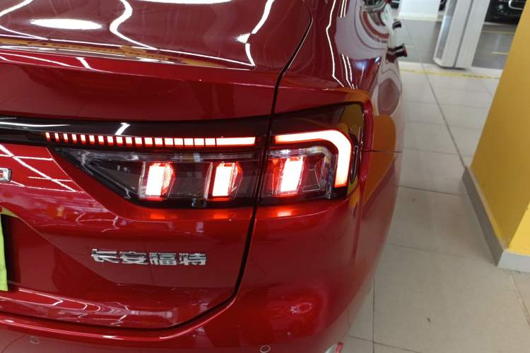 Used Ford Mondeo 2023 EcoBoost 245 Ultimate Model
