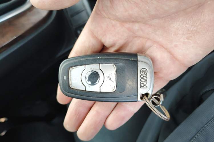 Used Haval H6 2015 Revised Version Sport Edition 1.5T Manual Transmission Two-Wheel Drive Elite Grade
