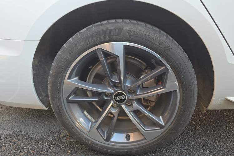 Used Audi A4L 2024 40 TFSI Fashion Dynamic Model
