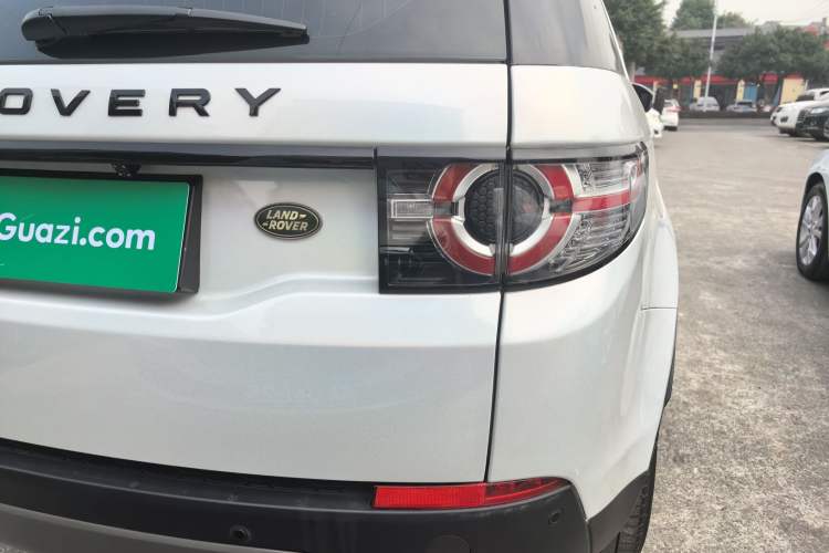 Used Land Rover Discovery Sport 2018 240 PS SE Version