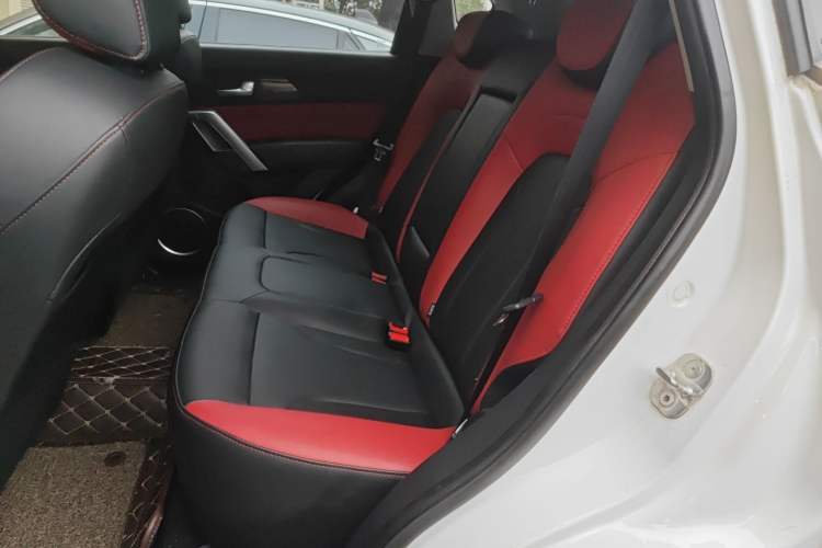 Used Haval H2 2017 Blue Label 1.5T Automatic Two-Wheel Drive Luxury Model
