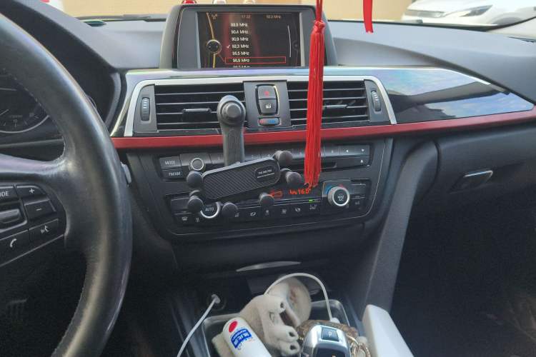 Used BMW 3 Series 2015 320Li Fashion Model
