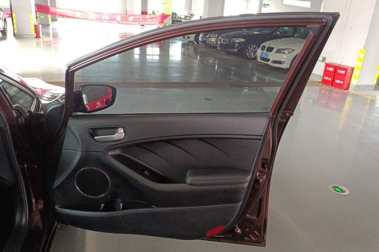 Used Kia K3 2016 1.6L Automatic GLS
