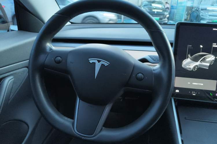 Used Tesla Model 3 2019 Long-Range Rear-Wheel-Drive Version
