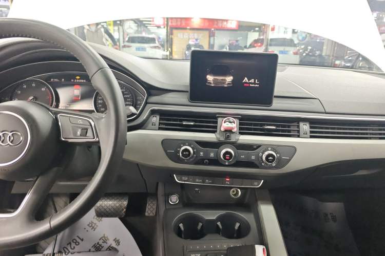 Used Audi A4L 2019 40 TFSI Ambition China VI
