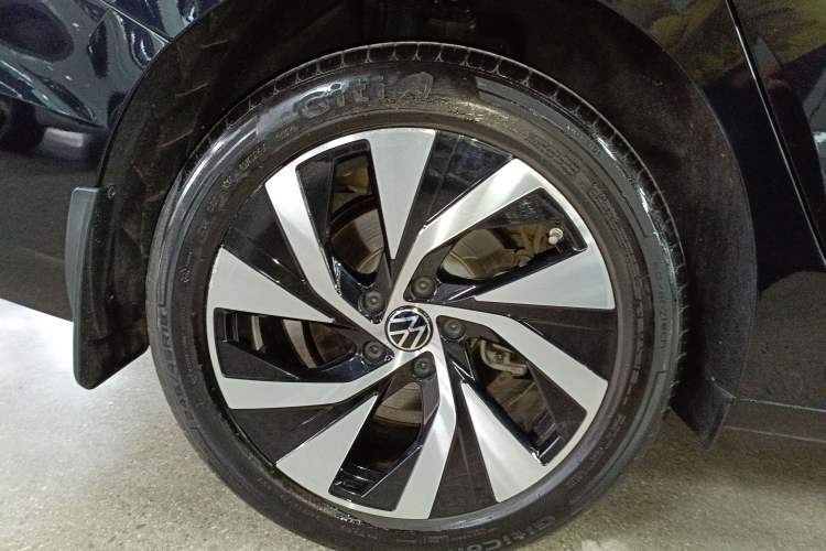 Used Volkswagen Passat 2025 Pro 380TSI Starry Dragon Edition
