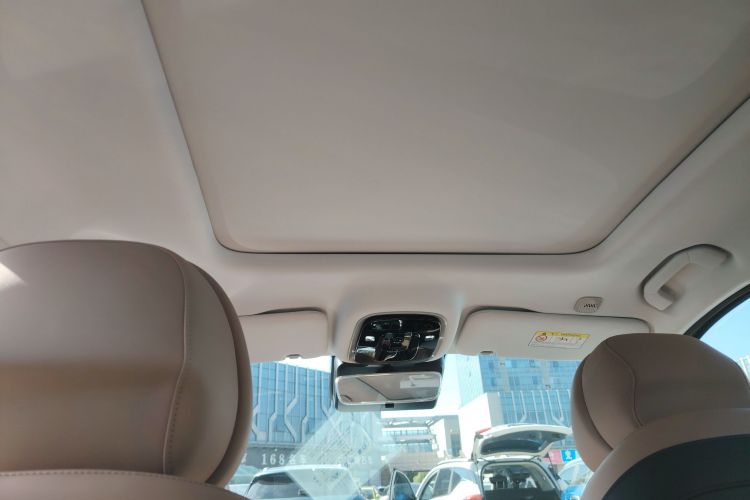 Used Chery Tiggo 8 L 2024 2.0T Two-Wheel Drive Prestige Version 5 Seats
