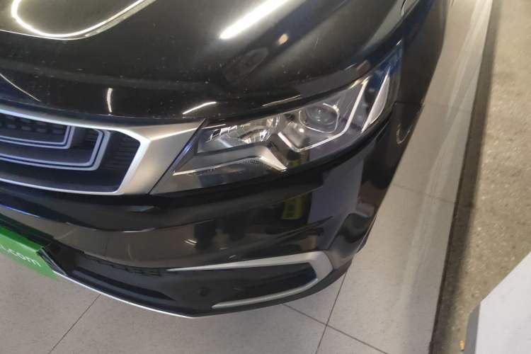 Used Geely Auto Vision X6 2019 1.4T CVT 4G Connected Luxury Version China VI Standard
