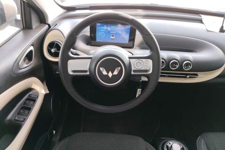 Used Wuling Bingo 2023 203km Light Edition
