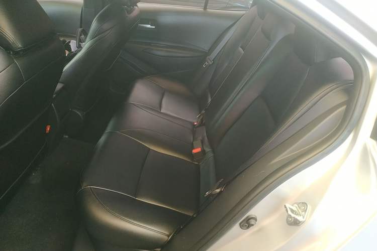 Used Toyota Levin 2019 Dual-Engine 1.8H E-CVT Luxury Edition China VI Standard
