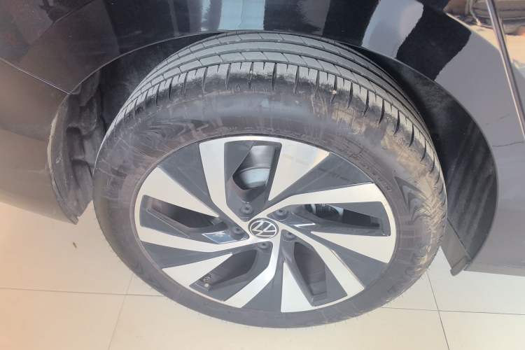 Used Volkswagen Passat 2025 Pro 380TSI Starry Dragon Edition
