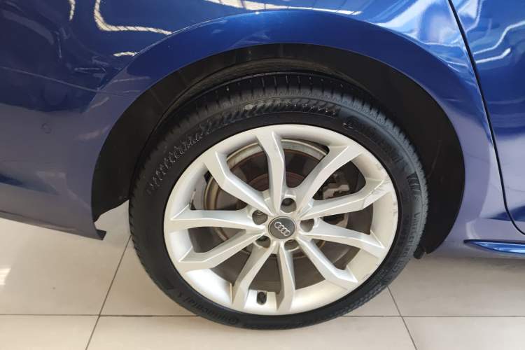 Used Audi A4L 2019 40 TFSI Fashion Version China V
