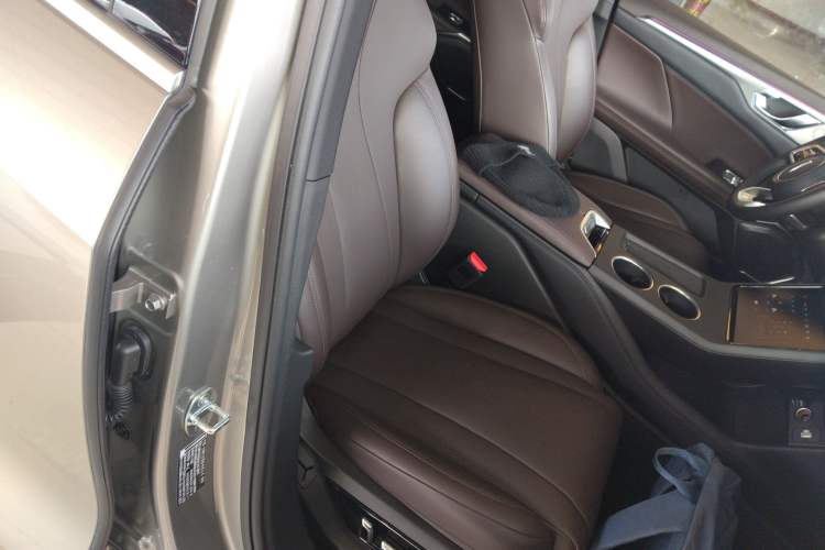 Used Wey Mocha New Energy 2024 Hi4 Four-Wheel Drive Long-Range Version
