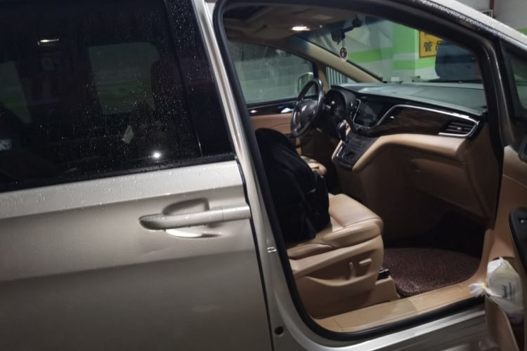 Used Buick GL8 2018 ES 28T Premium Model China VI Standard
