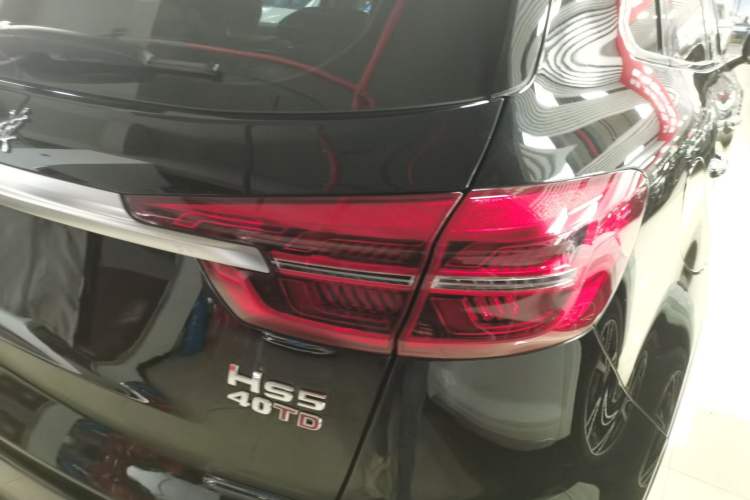 Used Hongqi HS5 2022 Revised Version 2.0T Smart Connect Flagship Edition
