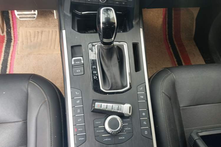 Used Wey VV5 2019 Upgraded Model 2.0T Two-Wheel Drive Flagship Version China VI Standard