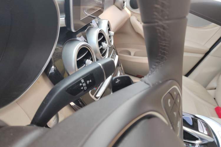 Used Mercedes-Benz GLC 2018 GLC 200 4MATIC
