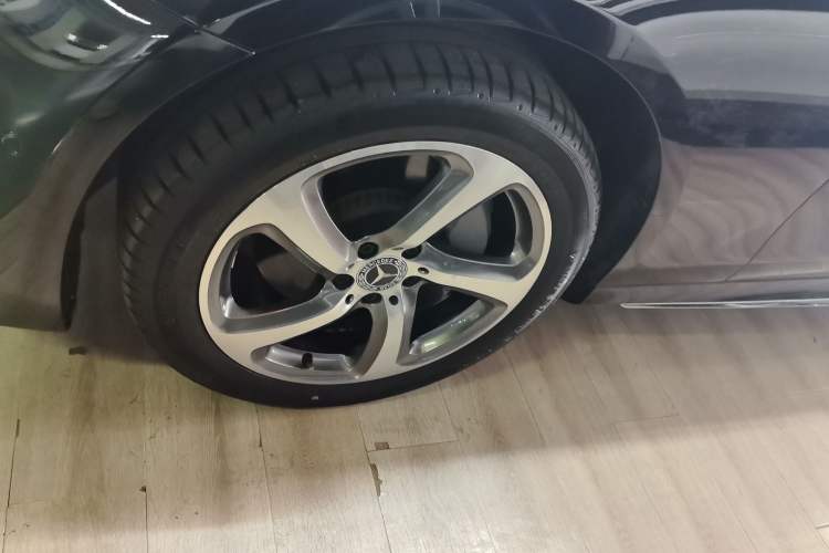 Used Mercedes-Benz E-Class 2019 E 300 L Sport Luxury Edition
