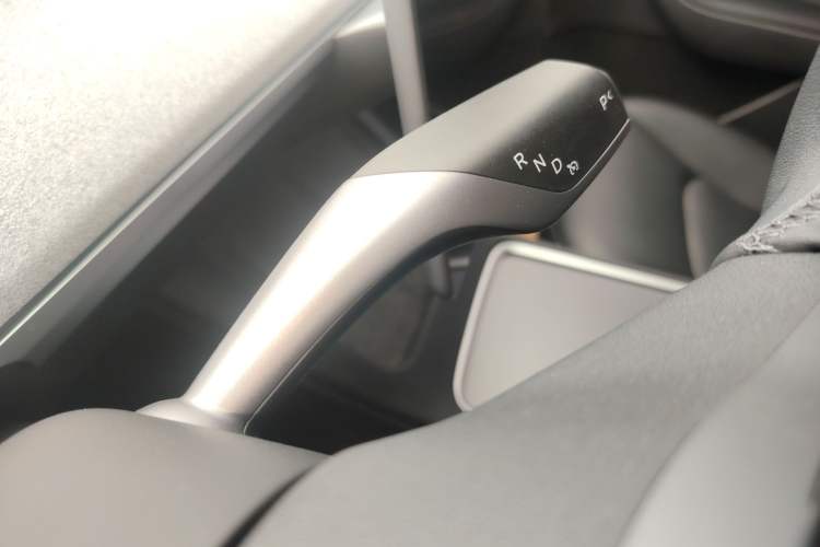 Used Tesla Model Y 2024 Long-Range All-Wheel-Drive Version