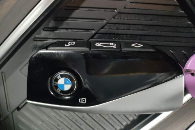 Used BMW 7 Series 2023 740Li Leading Model M Sport Package
