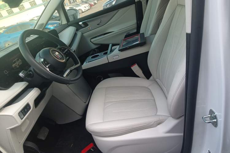 Used Buick GL8 New Energy 2024 Lu Zun Deluxe Edition 7-Seater