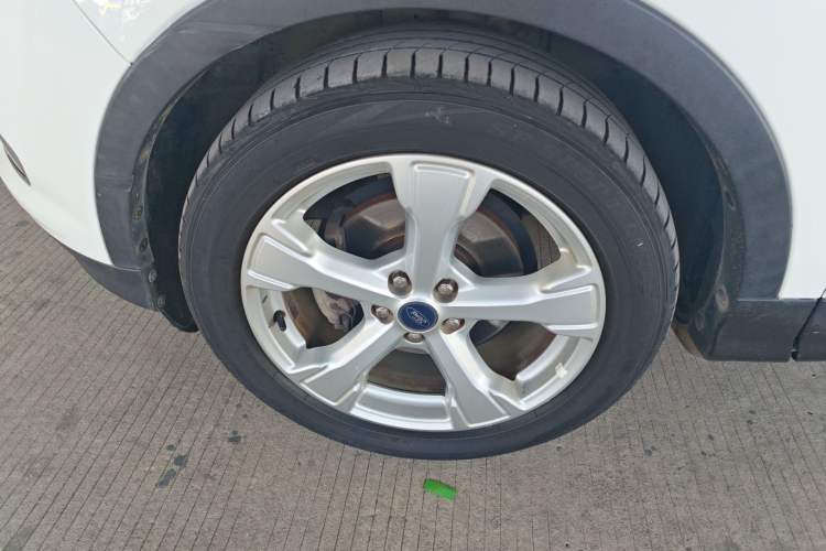 Used Ford Kuga 2017 EcoBoost 180 Two-Wheel-Drive Elite Trim
