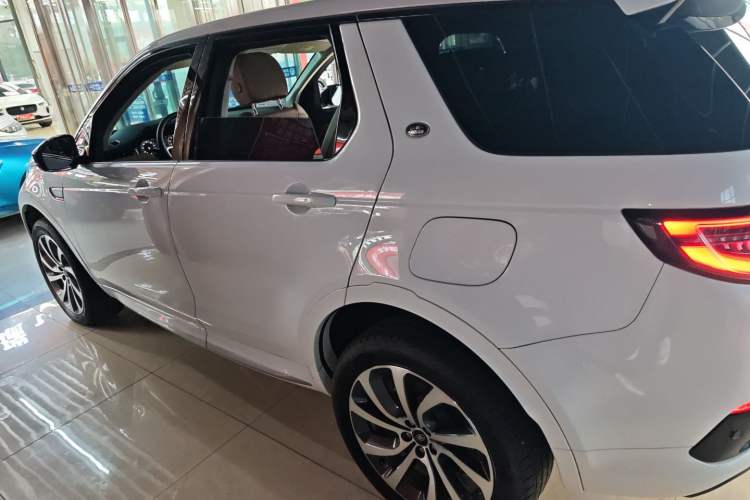 Used Land Rover Discovery Sport New Energy 2024 1.5T P300e Plug-in Hybrid Electric Version
