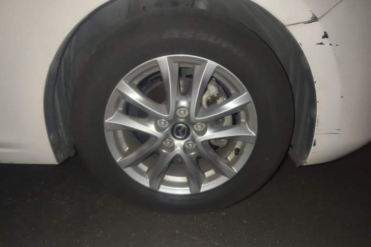 Used Mazda Mazda 3 Axela 2017 Sedan 1.5L Automatic Luxury Model China VI Standard
