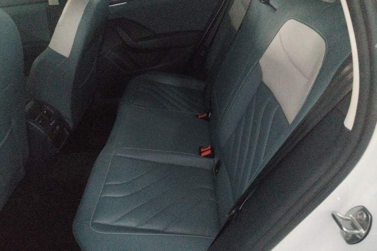 Used Volkswagen Tharu 2024 300TSI Two-Wheel-Drive Moon Luxury Edition