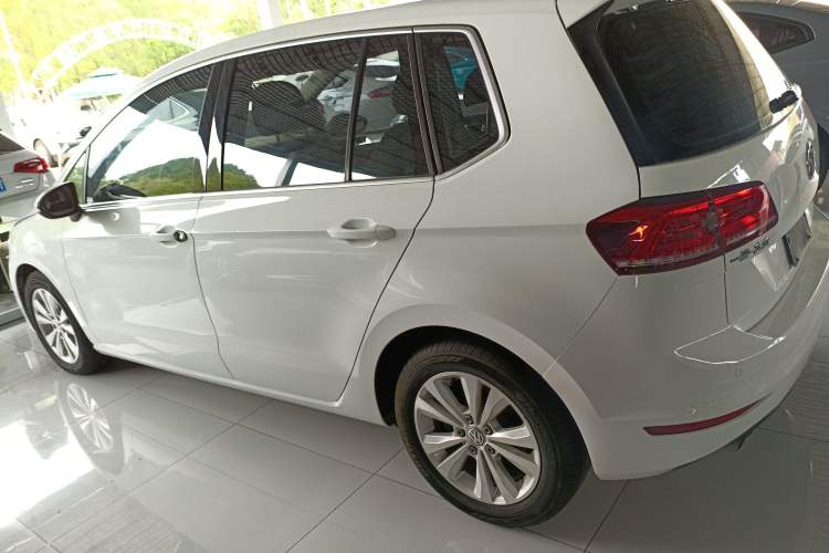 Used Volkswagen Golf Sportsvan 2016 230TSI Automatic Trend Edition
