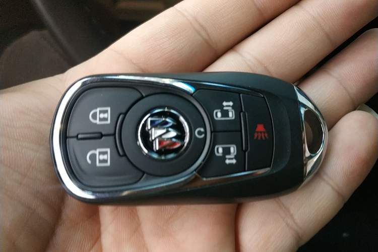 Used Buick GL8 2021 ES Land Cruiser 653T Luxury Edition