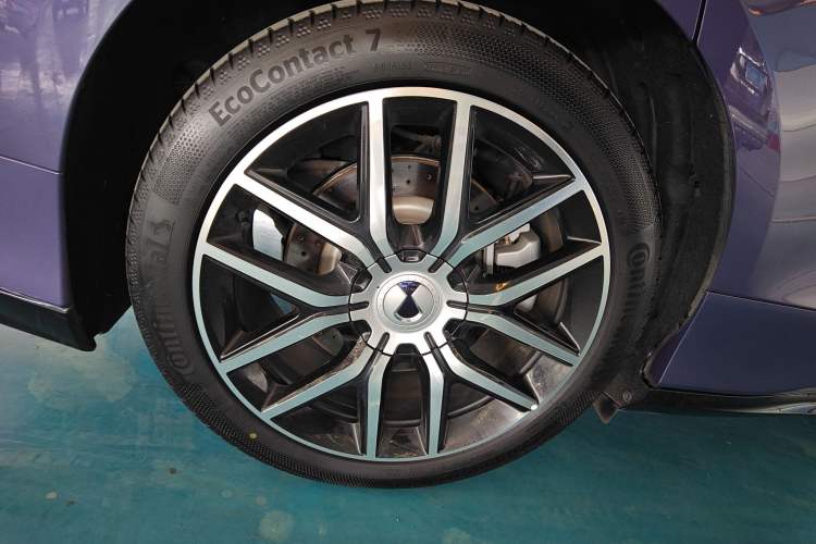 Used Denza Z9 2024 1100 km Four-Wheel Drive Max Version