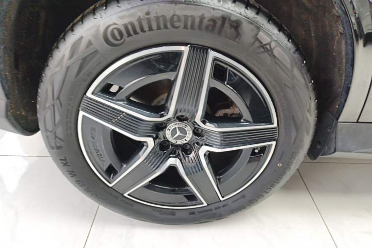 Used Mercedes-Benz GLC Coupe 2025-Year Restyled GLC 260 4MATIC Coupe SUV
